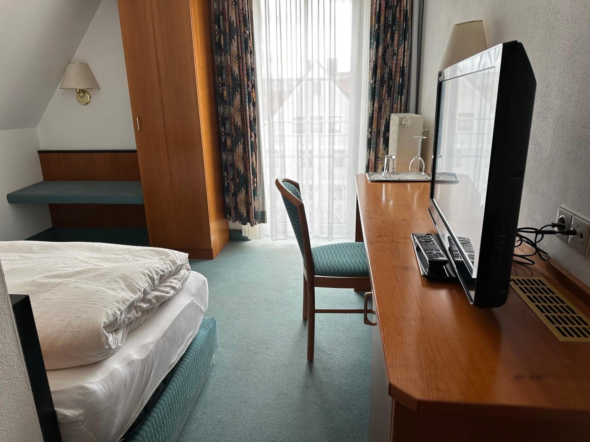 St Hotel Reichertshofen Exterior photo